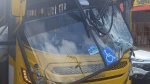 Colisão entre dois ônibus na San Martin