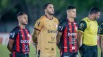 Vitória perde o jogo e a liderança