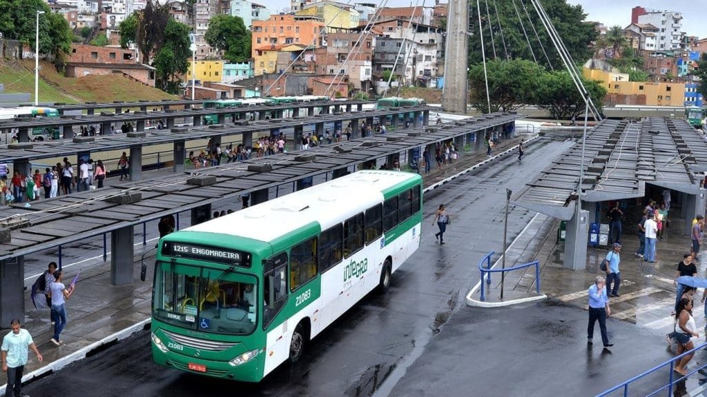 134991passageiros relatam troca de tiros proximo a estacao da lapa em salvador 3