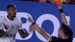 Vídeo: ex-Bahia é expulso após agredir bandeirinha