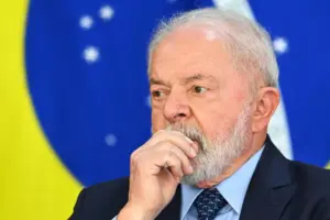 Avaliações positiva e negativa do governo Lula empatam