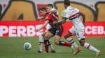 Com um a menos, Vitória é derrotado pelo São Paulo