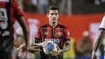 Alvo de críticas, Zeca rescinde contrato com o Vitória