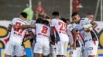 Vitória vence a primeira no Brasileiro