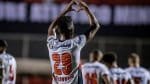 Vitória atropela o Atlético-MG e sai da zona de rebaixamento