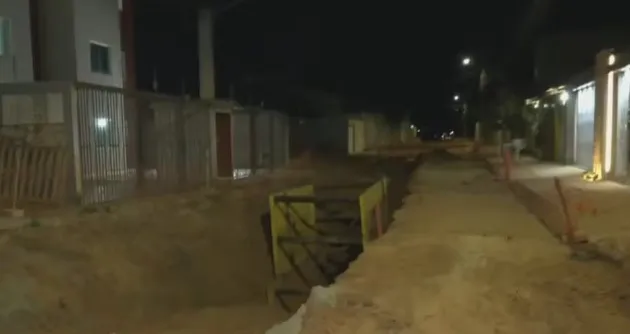 Operários ficam soterrados em obra de drenagem na Bahia