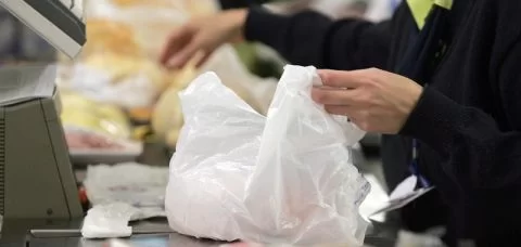 ‘Lei das Sacolas’: Justiça rejeita pedido de supermercados; entenda
