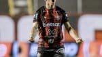 Atacante do Vitória é internado com tromboembolismo pulmonar