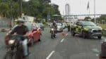 Acidente na Av. Heitor Dias deixa motociclista ferido