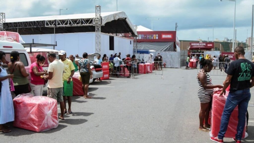 159065,ambulantes terao isencao de taxas para festas populares em salvador 3