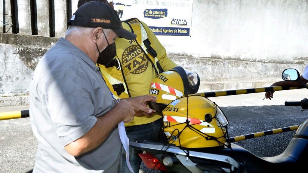 12 04 2022 Vistoria Mototaxis Foto Jefferson Peixoto Secom Pms 5 1024x683