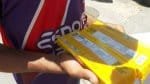 Ambulante denuncia agressão de segurança de supermercado em Salvador