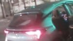 Três são mortos dentro de carro em Salvador