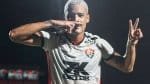 Vitória conquista primeiro triunfo no Brasileirão 2025