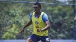 Kanu sofre lesão grave e vira desfalque no Bahia