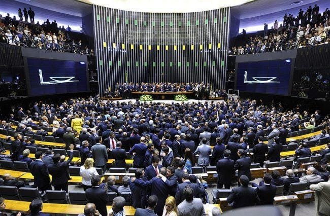 projeto que aumenta numero de deputados para 531 tem urgencia aprovada