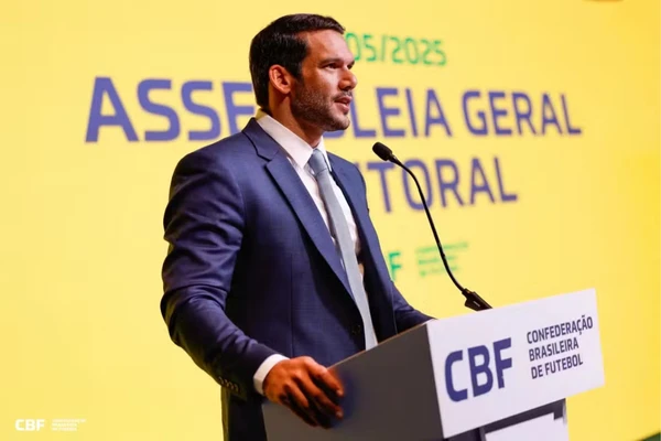 samir xaud discursando apos ser eleito presidente da cbf 2739678 article