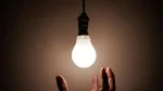 Aneel mantém bandeira vermelha na conta de luz em julho