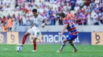 Bahia empata com Fortaleza em jogo marcado por arbitragem polêmica