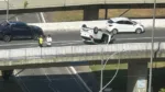 Carro capota e causa lentidão no Canela