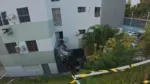 Carro capota e vai parar dentro de prédio no Cabula