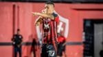 Vitória vence Atlético-MG e reage após goleada