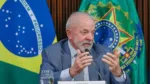 Lula defende moeda alternativa ao dólar e diz que Brasil não é “republiqueta”