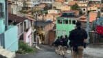 Seis presos e um morto em operação contra grupo criminoso em Salvador