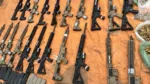 Polícia apreende arsenal com 22 fuzis e drogas em Camaçari