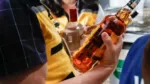 Salvador amplia fiscalização após registros de metanol em bebidas