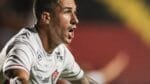 Vitória derrota Sport e segue vivo na luta contra o rebaixamento