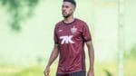 Volante deixa Vitória e é anunciado pelo Coritiba