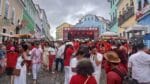 Salvador veste vermelho e celebra Dia de Santa Bárbara
