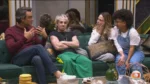 Tadeu Schmidt entra na casa e emociona finalistas do BBB 26 na reta final