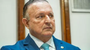 Adolfo Menezes é indicado ao TCM com apoio da maioria dos deputados