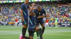 Brasil vence Egito em último teste antes da Copa, com lesão de Wesley