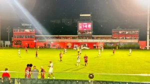 Vitória soberano no Barradão