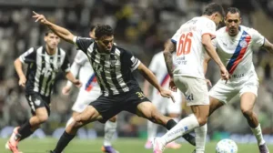 Bahia reage no segundo tempo e arranca empate no Mineirão