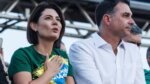 Flávio pede desculpas a Michelle e reforça convite para campanha presidencial