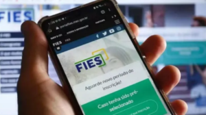 Prazo para complementar inscrição no Fies termina nesta terça-feira