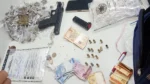 Homem é preso após fugir da polícia e fazer mulher refém em Salvador