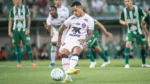 Vitória recebe lanterna Chapecoense de olho em distância do Z-4