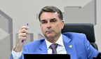 Flávio Bolsonaro se declara “verdadeiro presidente do Brasil” em carta e acusa eleições de fraude